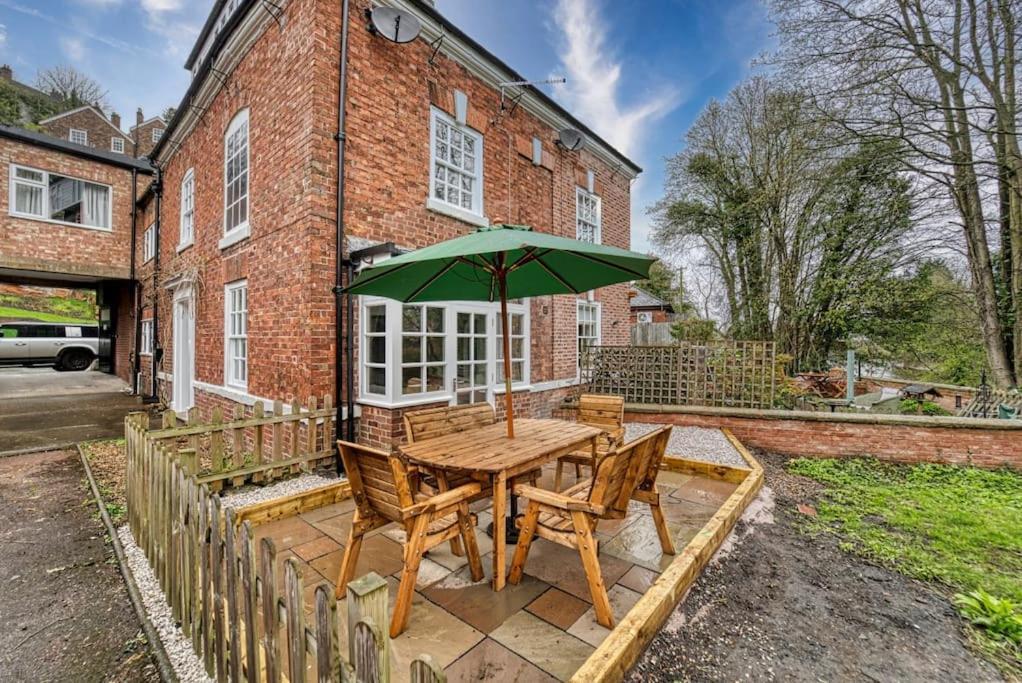 Host & Stay - Underhill House Бриджнорт Екстериор снимка